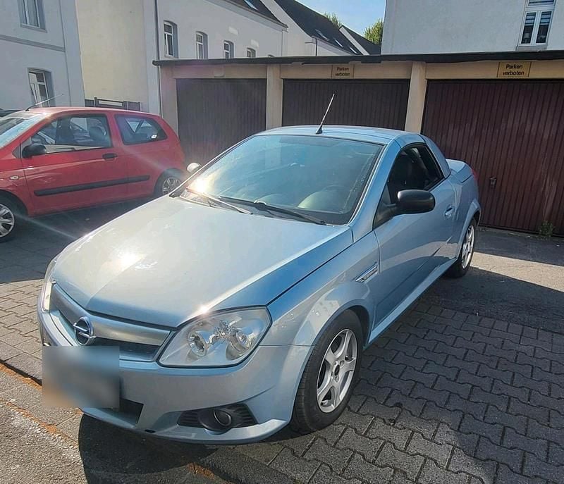 Blau Gebraucht 2006 Opel Tigra Cabrio | 490 € - Bild 1/4
