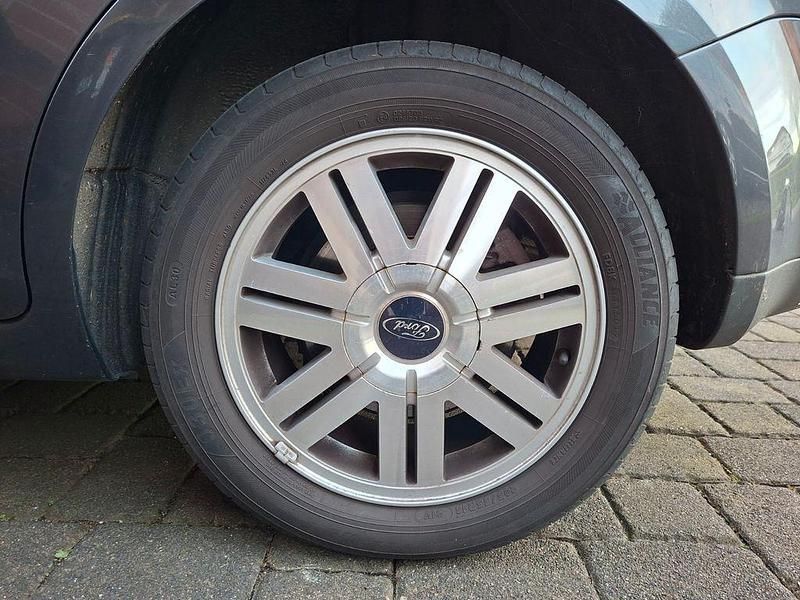 Gebraucht Ford C-MAX Ghia 145 PS (106 kW) 2005 Grau Van / Kleinbus