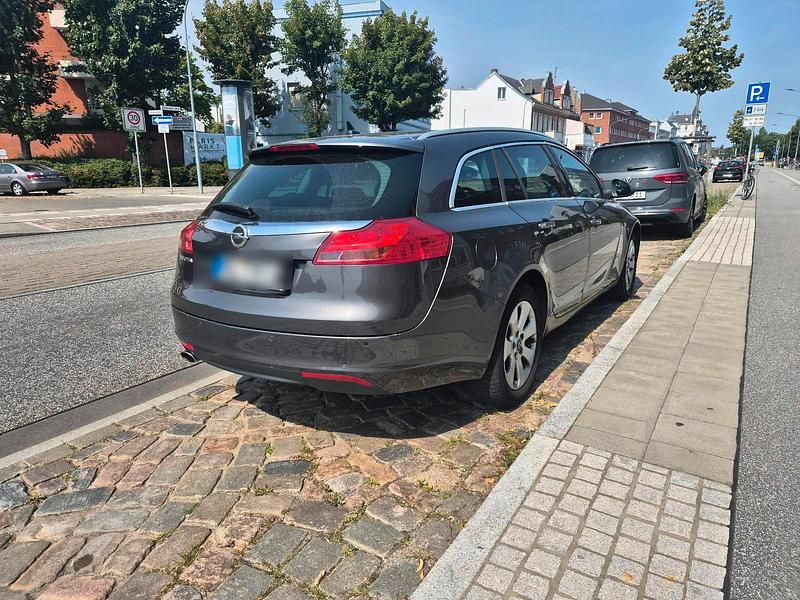 Grau Gebraucht 2010 Opel Insignia Kombi | 3.300 € (Superpreis) - Bild 1/4