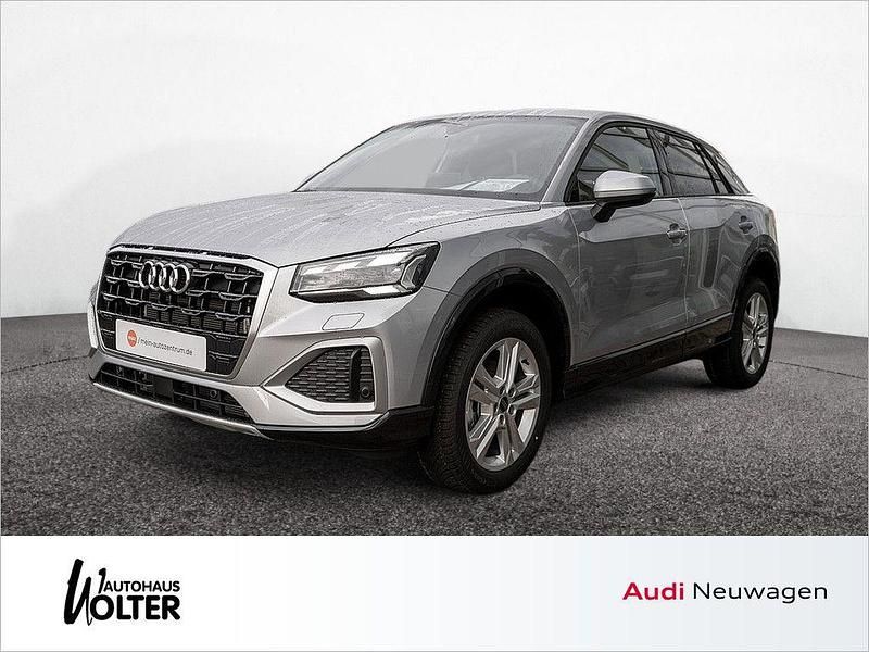 Silber Neu 2025 Audi Q2 Advanced SUV | 43.088 € (Teuer) - Bild 1/4