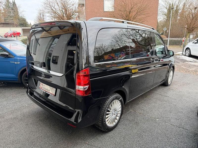 Gebraucht Mercedes V220 163 PS (119 kW) 2016 Schwarz Van / Kleinbus