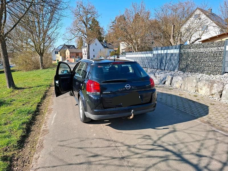 Gebraucht Opel Signum 150 PS (110 kW) 2005 Schwarz Kleinwagen