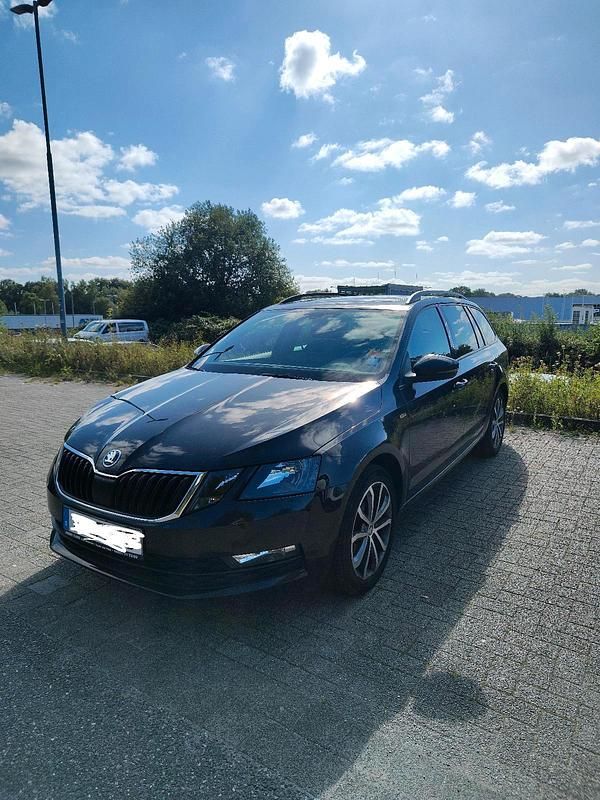 Schwarz Gebraucht 2019 Skoda Octavia Kombi | 10.000 € (Guter Preis) - Bild 1/4
