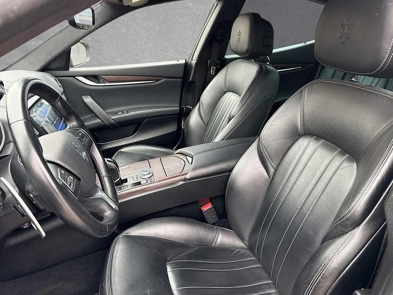 Gebraucht Maserati Ghibli 275 PS (202 kW) 2016 Blau (blu emozione) Coupé