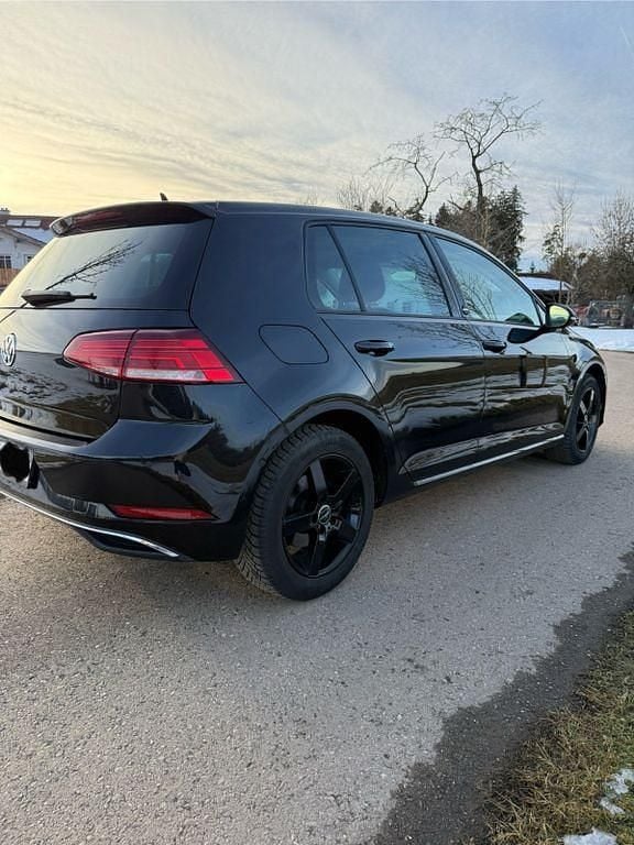 Gebraucht VW Golf VII Sound 150 PS (110 kW) 2018 Schwarz Limousine