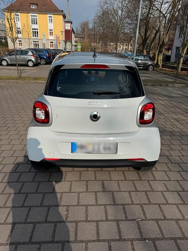 Gebraucht Smart ForFour Passion 71 PS (52 kW) 2015 Weiß Kleinwagen