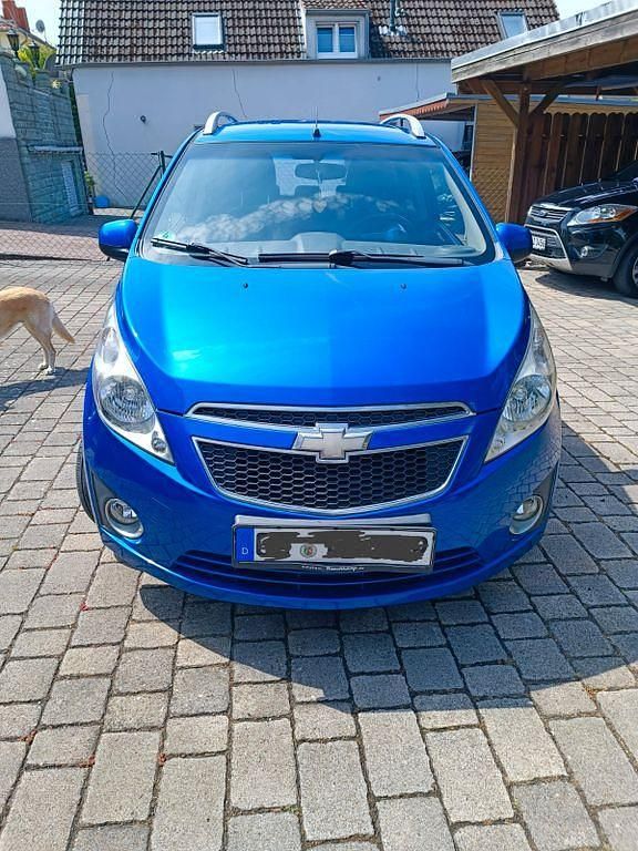 Blau Gebraucht 2010 Chevrolet Spark LS Kleinwagen | 2.790 € (Fairer Preis) - Bild 1/4