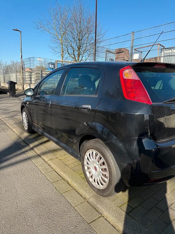 Schwarz Gebraucht 2007 Fiat Punto Kleinwagen | 1.400 € - Bild 1/4