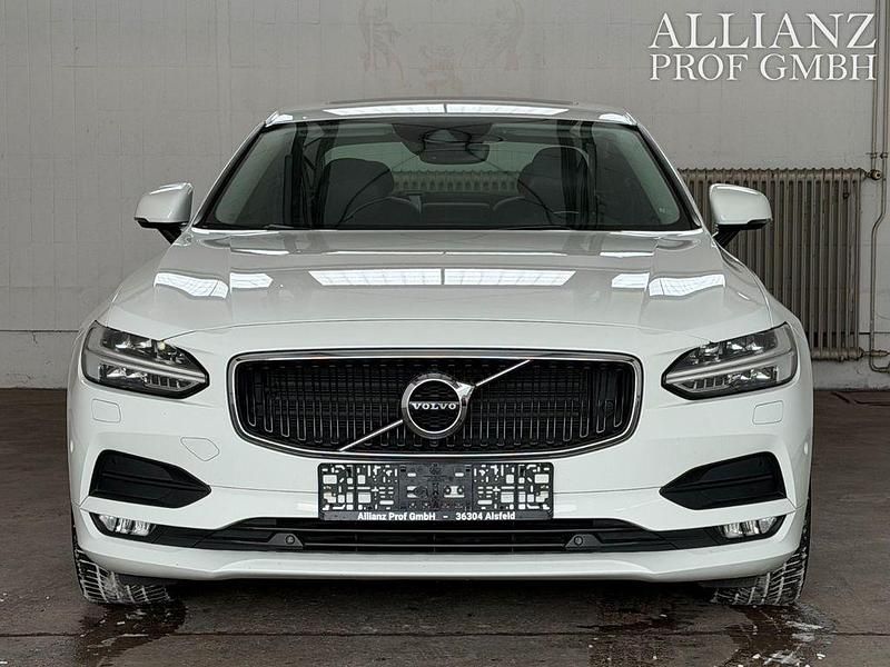 Gebraucht Volvo S90 Momentum 254 PS (186 kW) 2016 Weiß Limousine