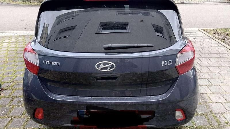 Gebraucht Hyundai i10 Edition 30 67 PS (49 kW) 2021 Grau Kleinwagen