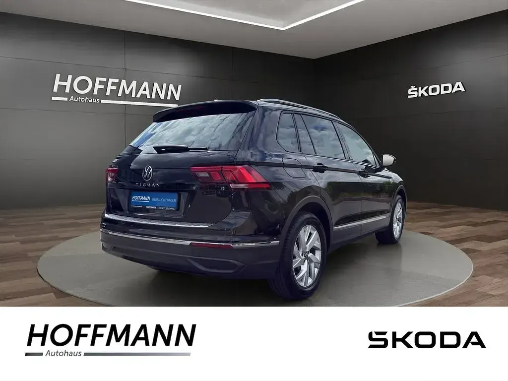 Gebraucht VW Tiguan Active 150 PS (110 kW) 2022 Schwarz SUV