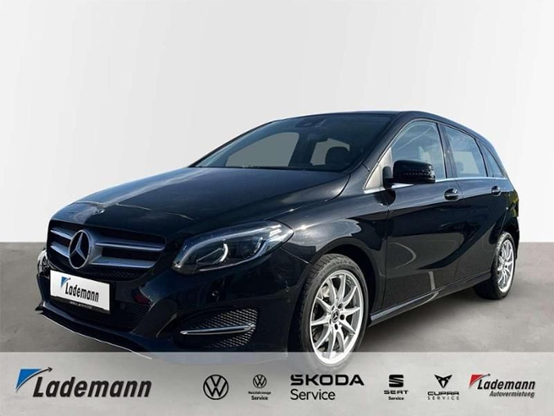 Kosmosschwarz lack Gebraucht 2018 Mercedes B220 Urban Van / Kleinbus | 16.489 € (Guter Preis) - Bild 1/4