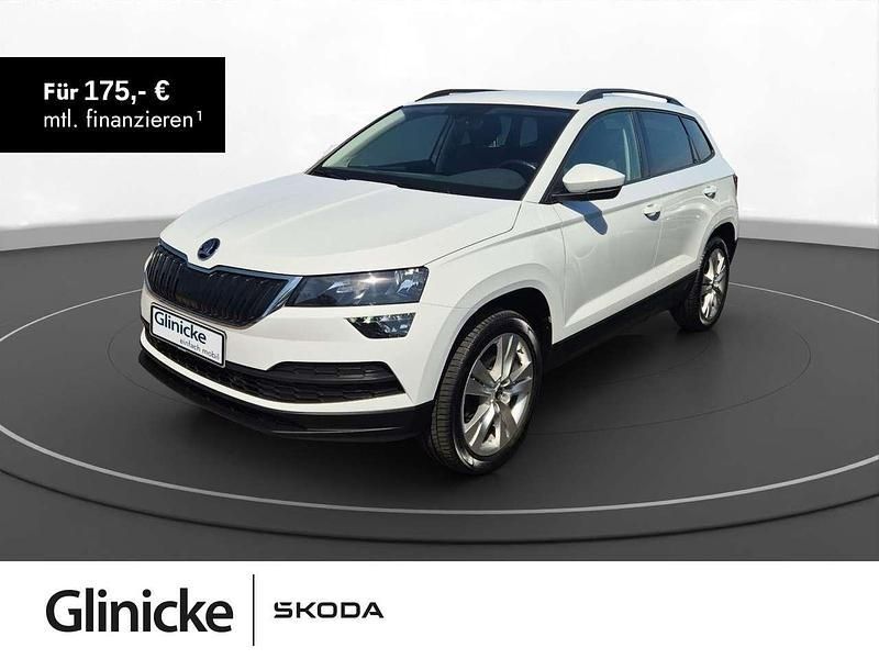 Weiß Gebraucht 2022 Skoda Karoq Style SUV | 25.480 € (Fairer Preis) - Bild 1/3