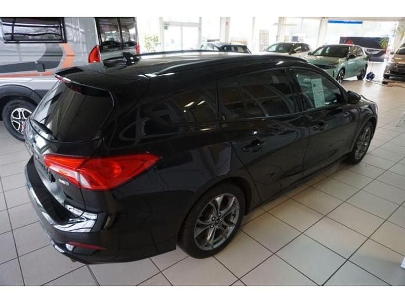 Usata Ford Focus 125 CV (91 kW) 2020 Nero Station wagon