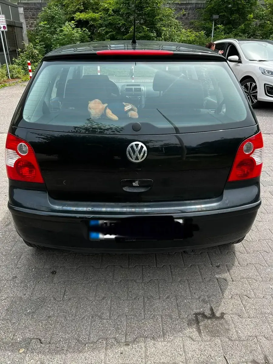 Gebraucht VW Polo 75 PS (55 kW) 2003 Schwarz Kleinwagen