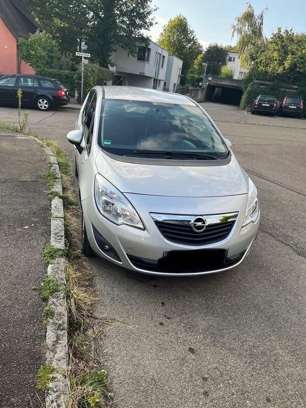 Silber Gebraucht 2010 Opel Meriva Van / Kleinbus | 3.200 € (Fairer Preis) - Bild 1/4
