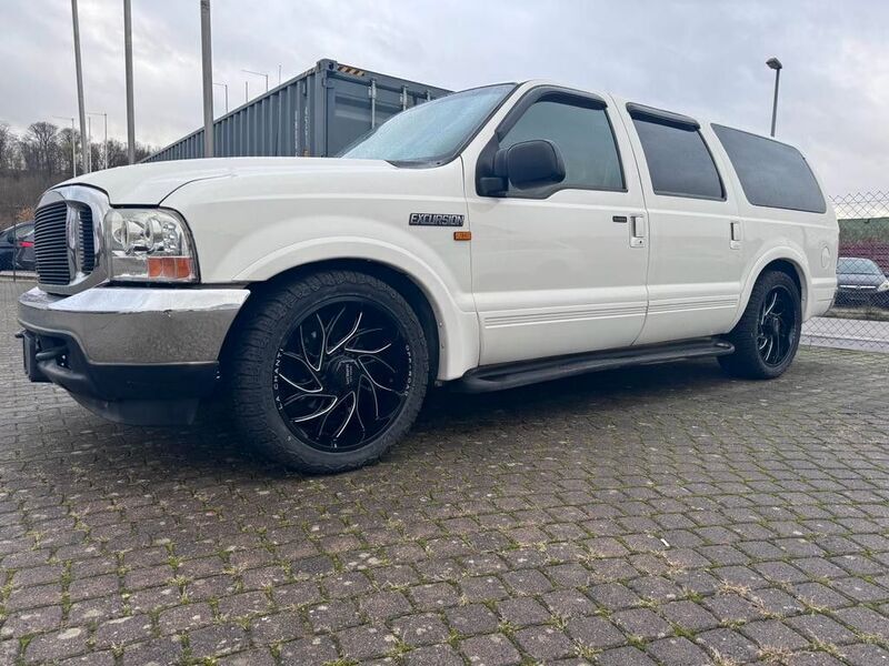 Weiß Gebraucht 2000 Ford Excursion SUV | 15.000 € - Bild 1/4
