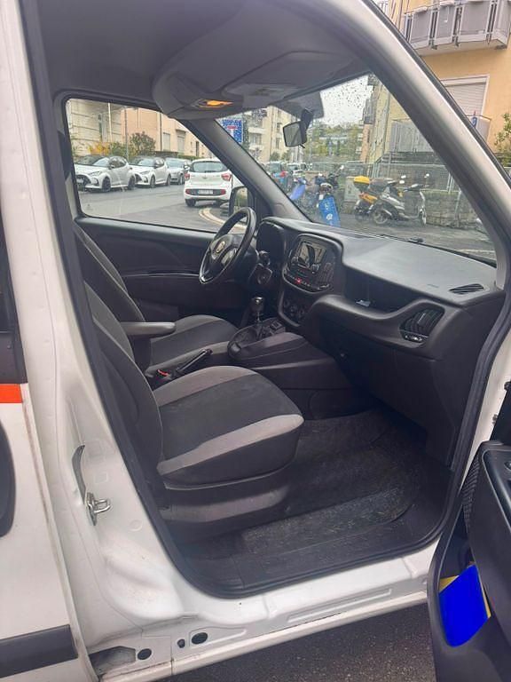 Gebraucht Fiat Doblò 120 PS (88 kW) 2016 Weiß Van / Kleinbus