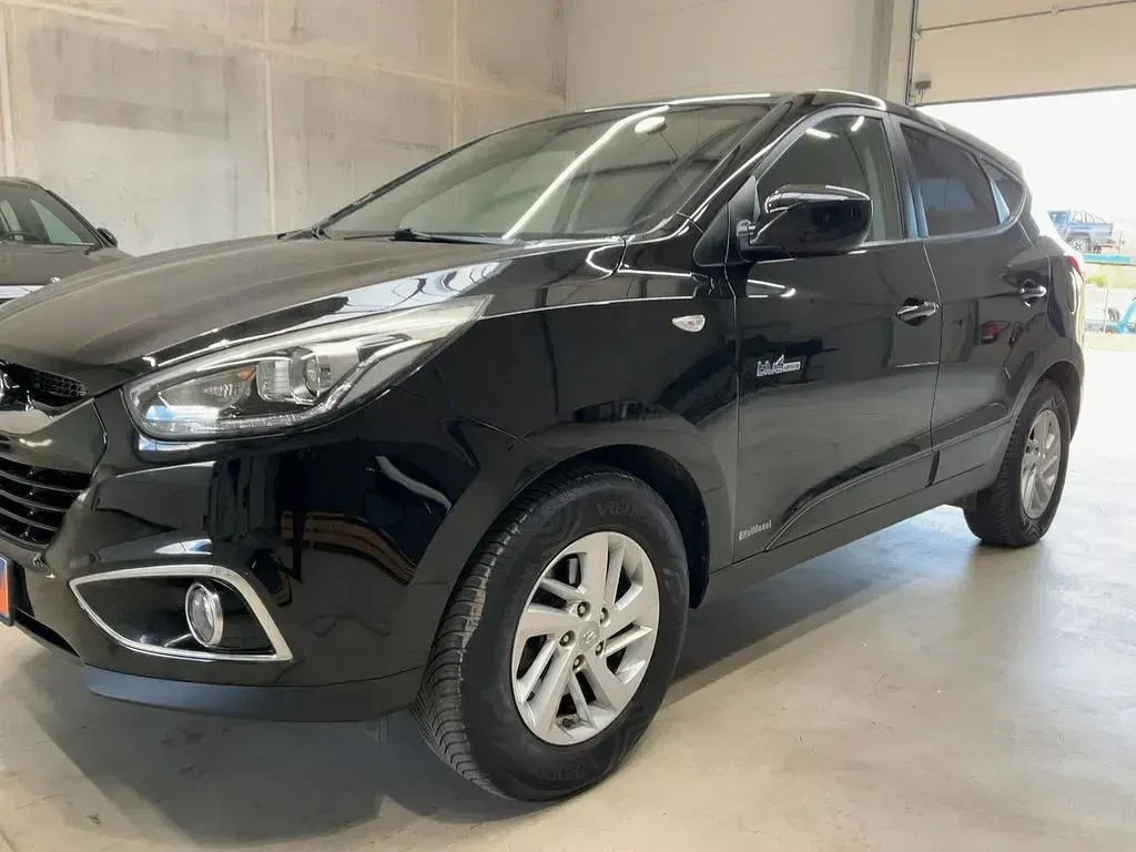 Gebraucht Hyundai ix35 Finale 135 PS (99 kW) 2015 Schwarz SUV
