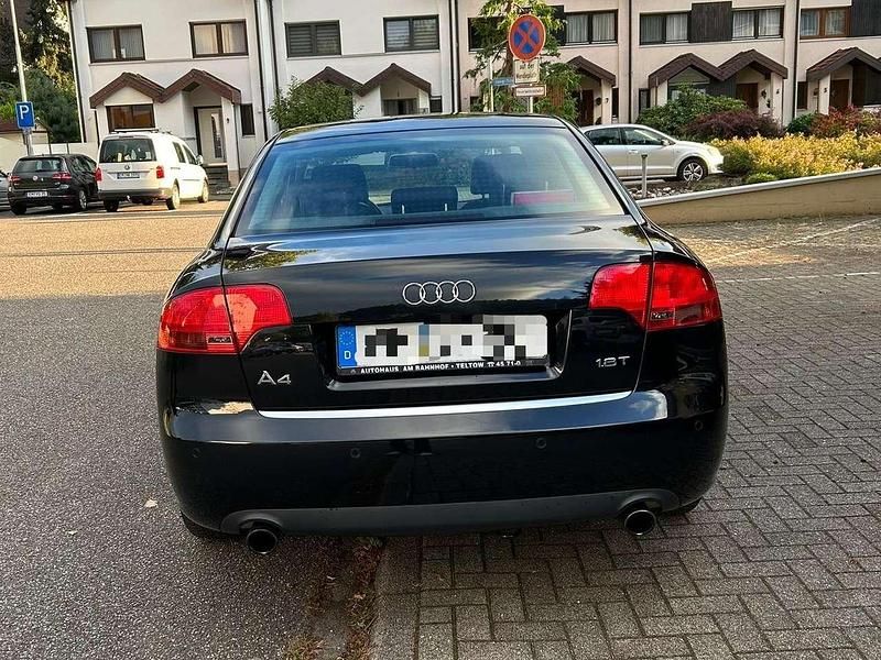 Schwarz Gebraucht 2006 Audi A4 Limousine | 4.800 € (Fairer Preis) - Bild 1/4