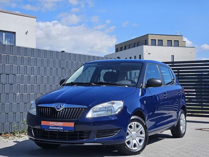 Blau Gebraucht 2014 Skoda Fabia Cool Edition Limousine | 2.950 € (Guter Preis) - Bild 1/4