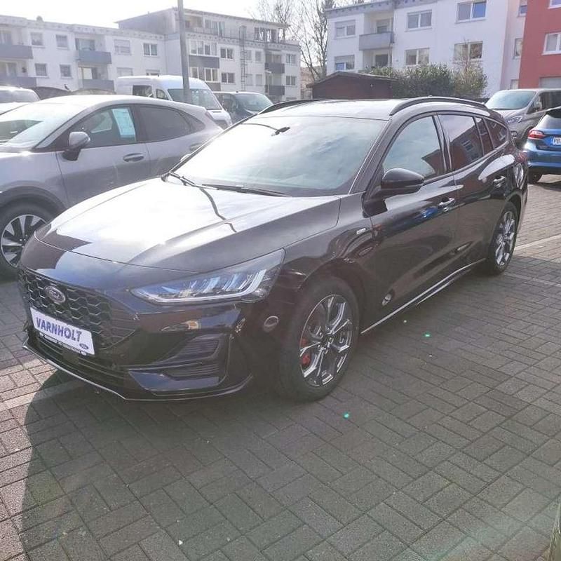 Agate black metallic Gebraucht 2024 Ford Focus ST-Line Kombi | 24.980 € (Fairer Preis) - Bild 1/4