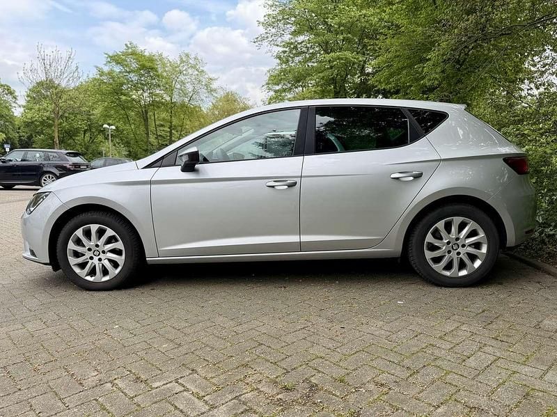 Second-hand Seat Leon Style 122 CP (89 kW) 2013 Argintiu Hatchback