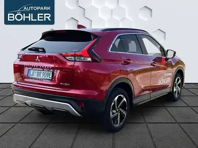 Gebraucht Mitsubishi Eclipse Cross Plus 188 PS (138 kW) 2024 Rot SUV