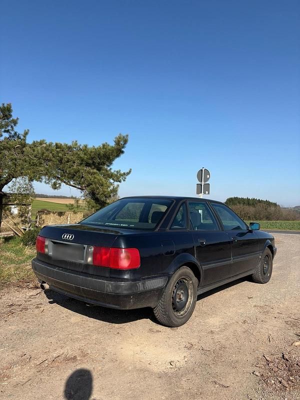 Gebraucht Audi 80 90 PS (66 kW) 1992 Blau Limousine