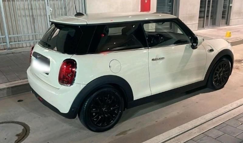 Gebraucht Mini ONE 102 PS (75 kW) 2021 Weiß Kleinwagen