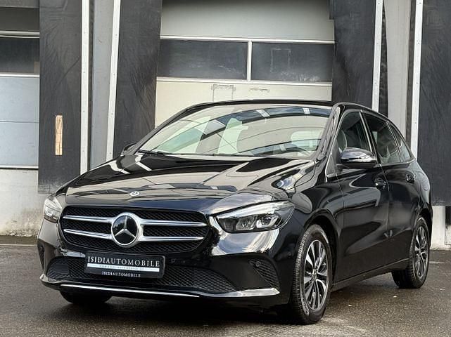 Nachtschwarz Gebraucht 2021 Mercedes B200 Progressive Van / Kleinbus | 23.900 € (Guter Preis) - Bild 1/4