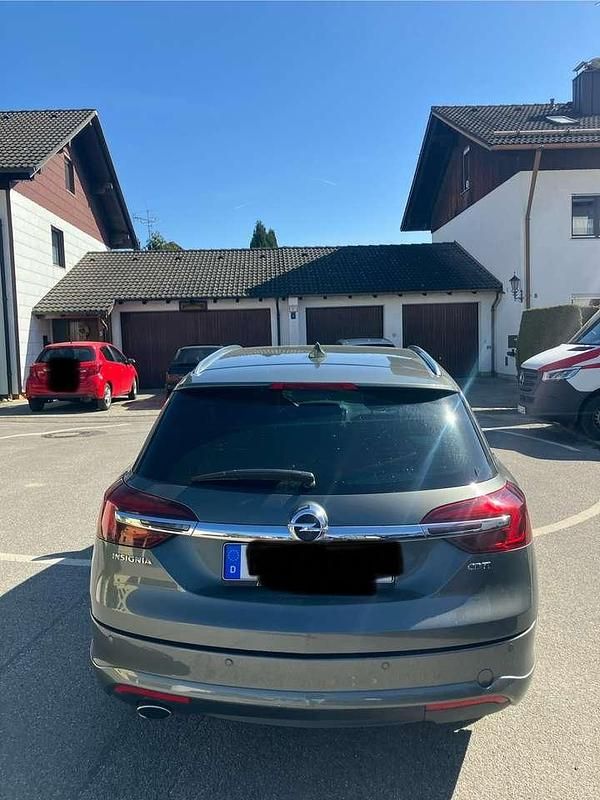 Grau Gebraucht 2017 Opel Insignia OPC Kombi | 11.800 € (Fairer Preis) - Bild 1/4