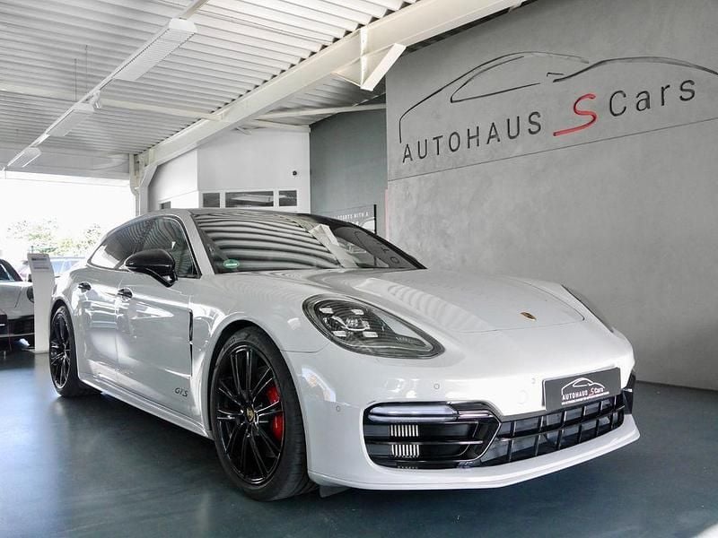 Weiß Gebraucht 2019 Porsche Panamera GTS Sport Turismo Limousine | 65.490 € (Fairer Preis) - Bild 1/4