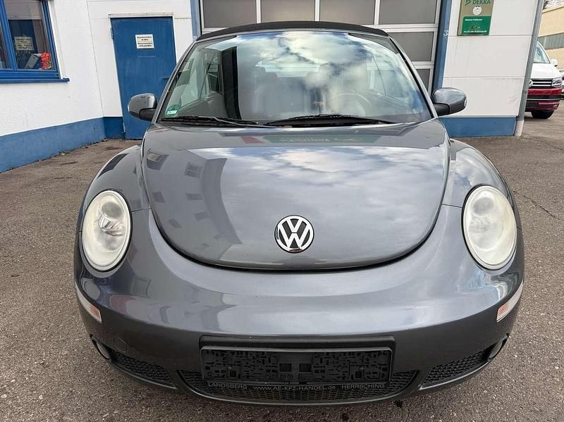 Gebraucht VW New Beetle 102 PS (75 kW) 2010 Platinum grey metallic Kleinwagen