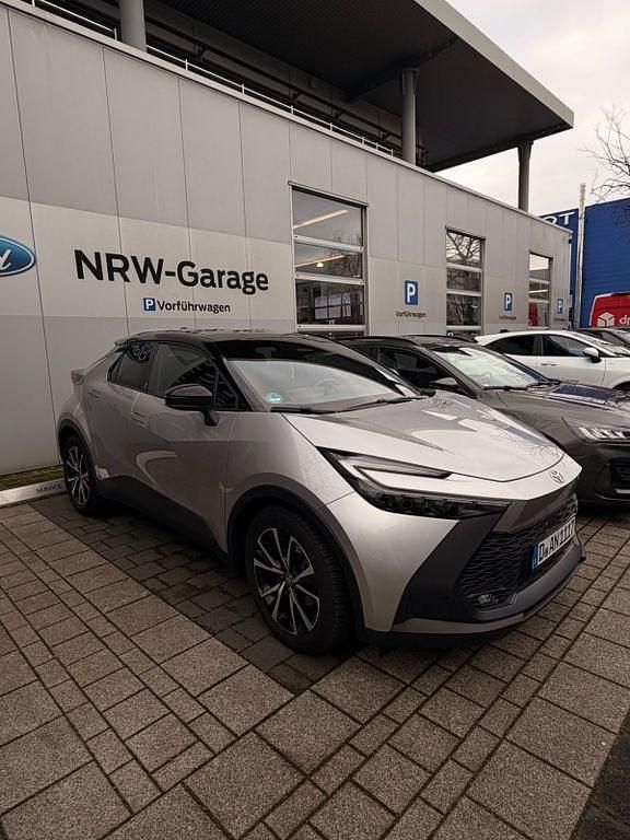 Gebraucht Toyota C-HR Team 140 PS (102 kW) 2024 Silber SUV