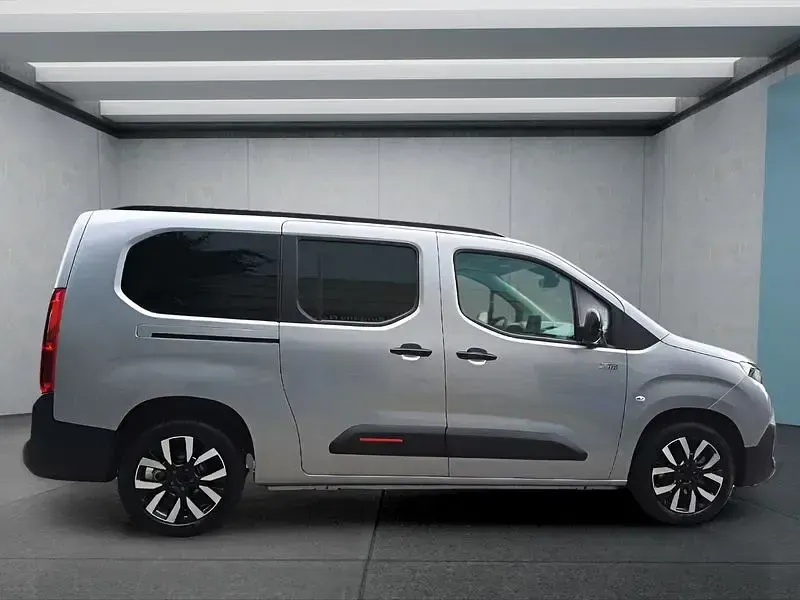 Neu Citroën Berlingo 131 PS (96 kW) 2025 Grau Van / Kleinbus