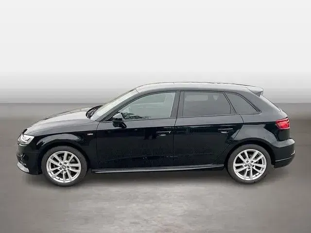 Gebraucht Audi A3 Comfort 150 PS (110 kW) 2020 Mythosschwarz metallic Limousine