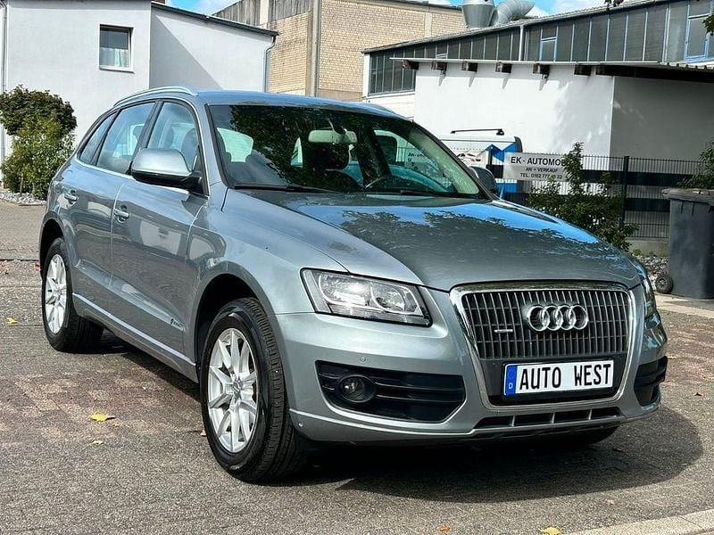Grau Gebraucht 2012 Audi Q5 Ambiente SUV | 10.950 € (Superpreis) - Bild 1/4