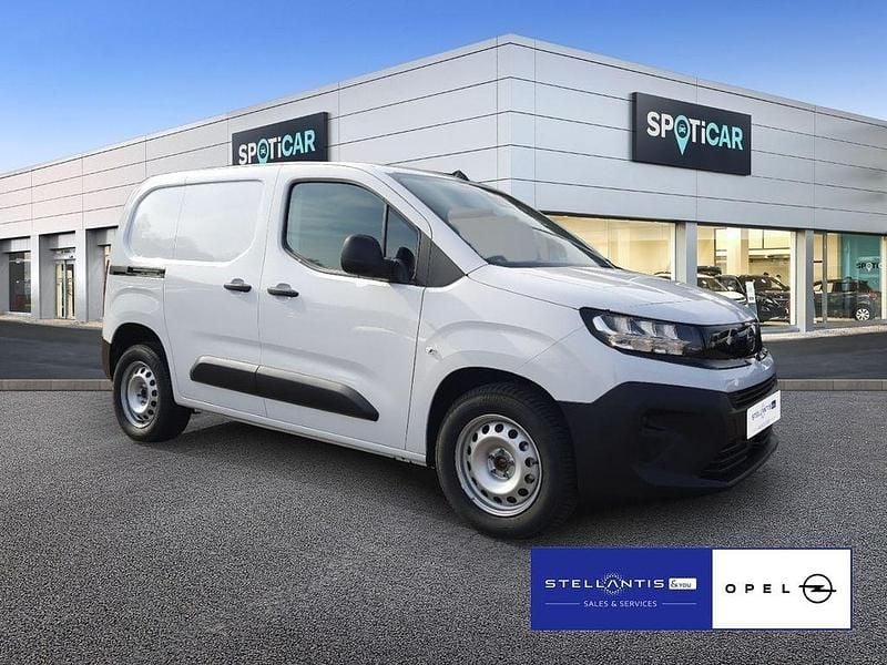 Nowe Opel Combo Basis 131 KM (96 kW) 2026 Biały Minivan