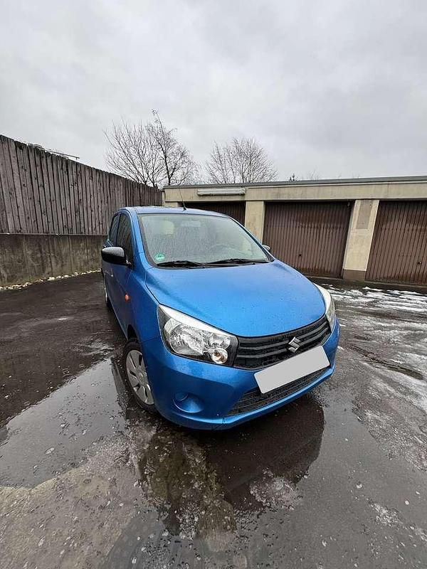 Blau Gebraucht 2018 Suzuki Celerio Club Kleinwagen | 6.150 € (Superpreis) - Bild 1/4
