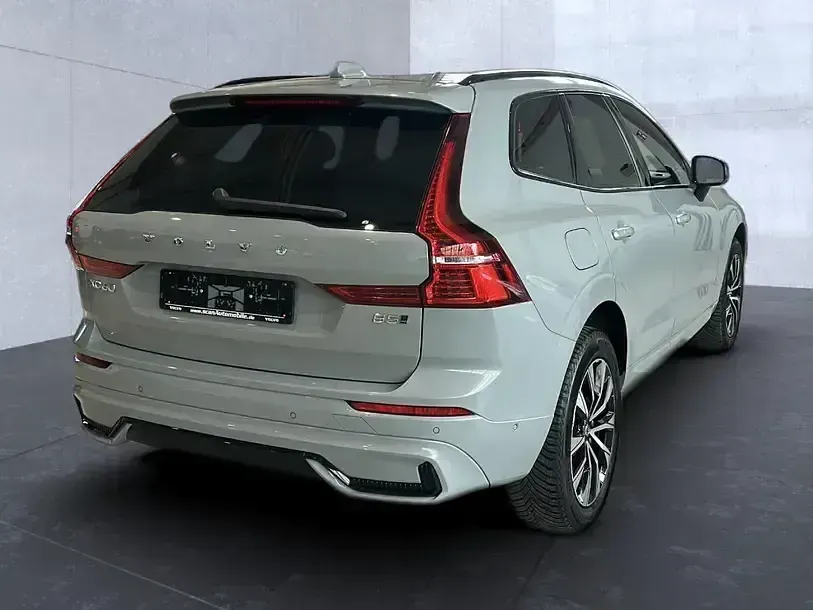 Gebraucht Volvo XC60 Plus 250 PS (183 kW) 2025 Vapour grey / (metallic) SUV