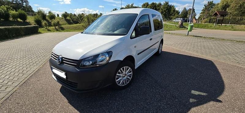Weiß Gebraucht 2013 VW Caddy Van / Kleinbus | 10.299 € (Etwas zu teuer) - Bild 1/4