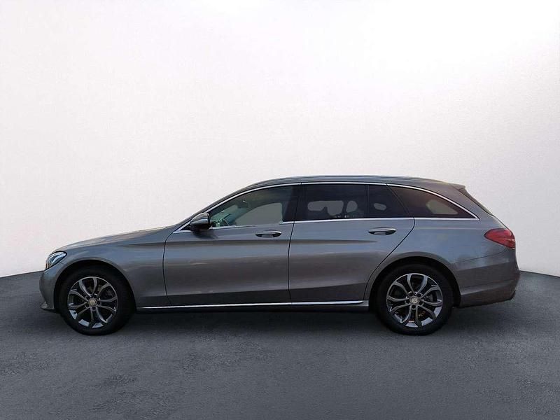 Gebraucht Mercedes C200 Avantgarde 184 PS (135 kW) 2015 Palladiumsilber  metalliclack Kombi