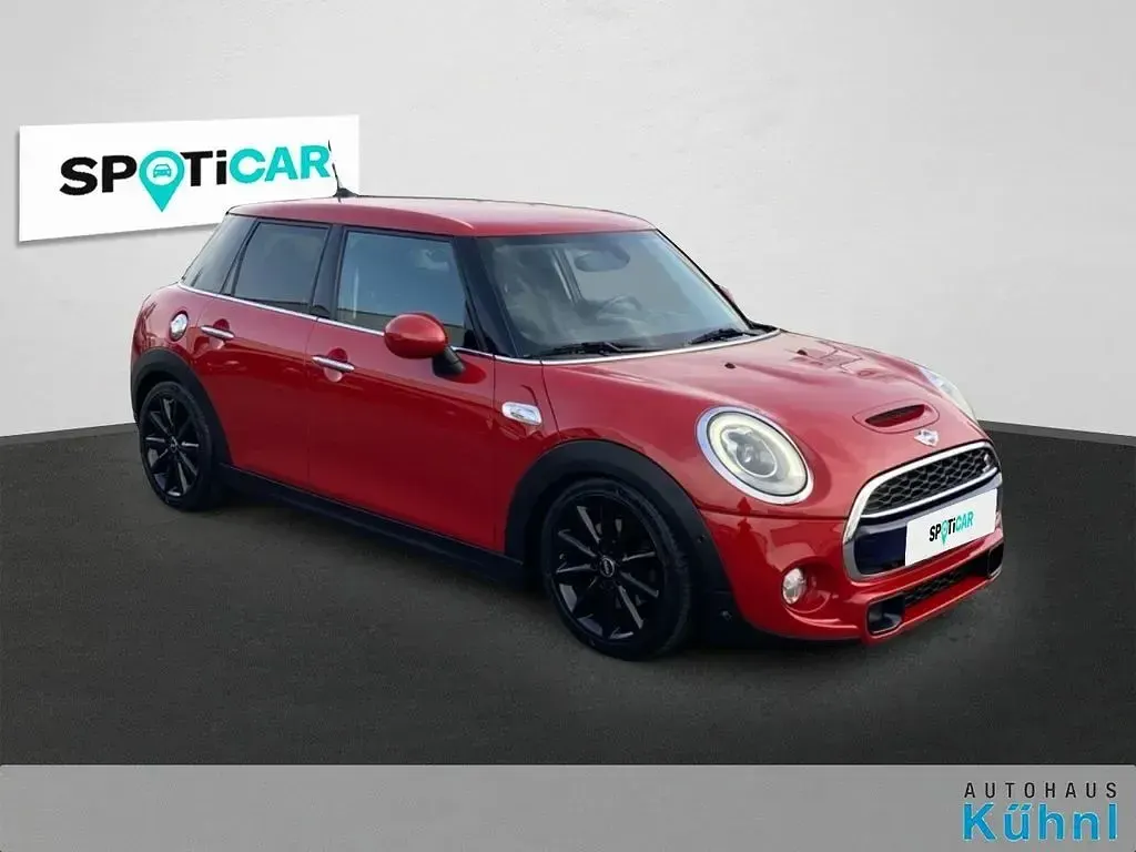 Gebraucht Mini Cooper SD Chili 170 PS (125 kW) 2017 Blazing red ii metallic (metallic) Kleinwagen
