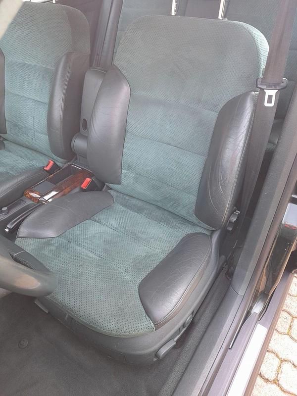 Gebraucht Audi A6 Allroad 179 PS (131 kW) 2002 Grün Kombi