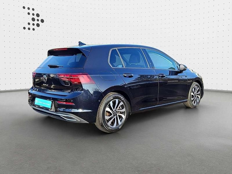 Gebraucht VW Golf VIII Active 150 PS (110 kW) 2022 Schwarz Limousine