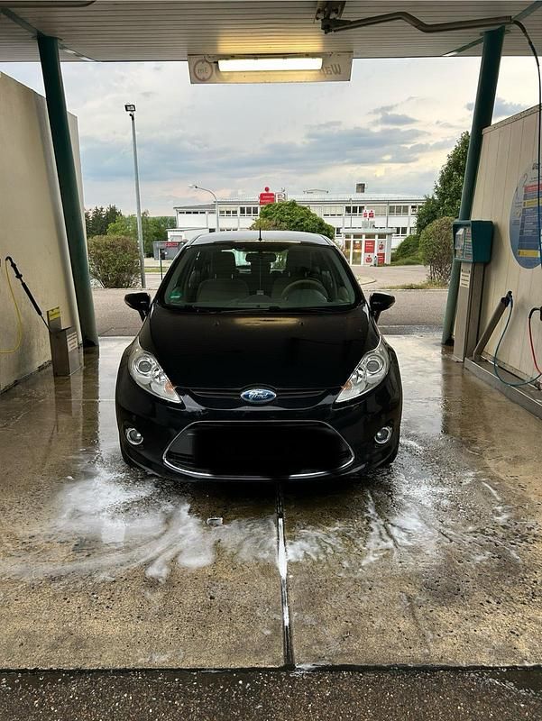 Schwarz Gebraucht 2009 Ford Fiesta Trend Kleinwagen | 3.690 € (Guter Preis) - Bild 1/4