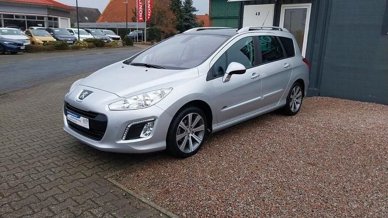 Gebraucht Peugeot 308 SW Family 120 PS (88 kW) 2012 Grau Kombi