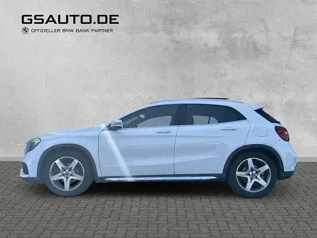 Gebraucht Mercedes GLA200 AMG line 156 PS (114 kW) 2019 Weiss SUV