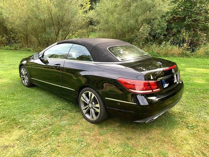 Gebraucht Mercedes E220 170 PS (125 kW) 2016 Schwarz Cabrio